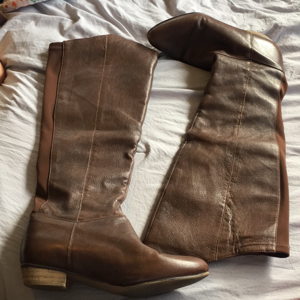 Brown boots size 9.5